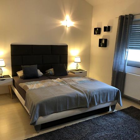 Pension Am Roemerhof Munzenberg Bagian luar foto