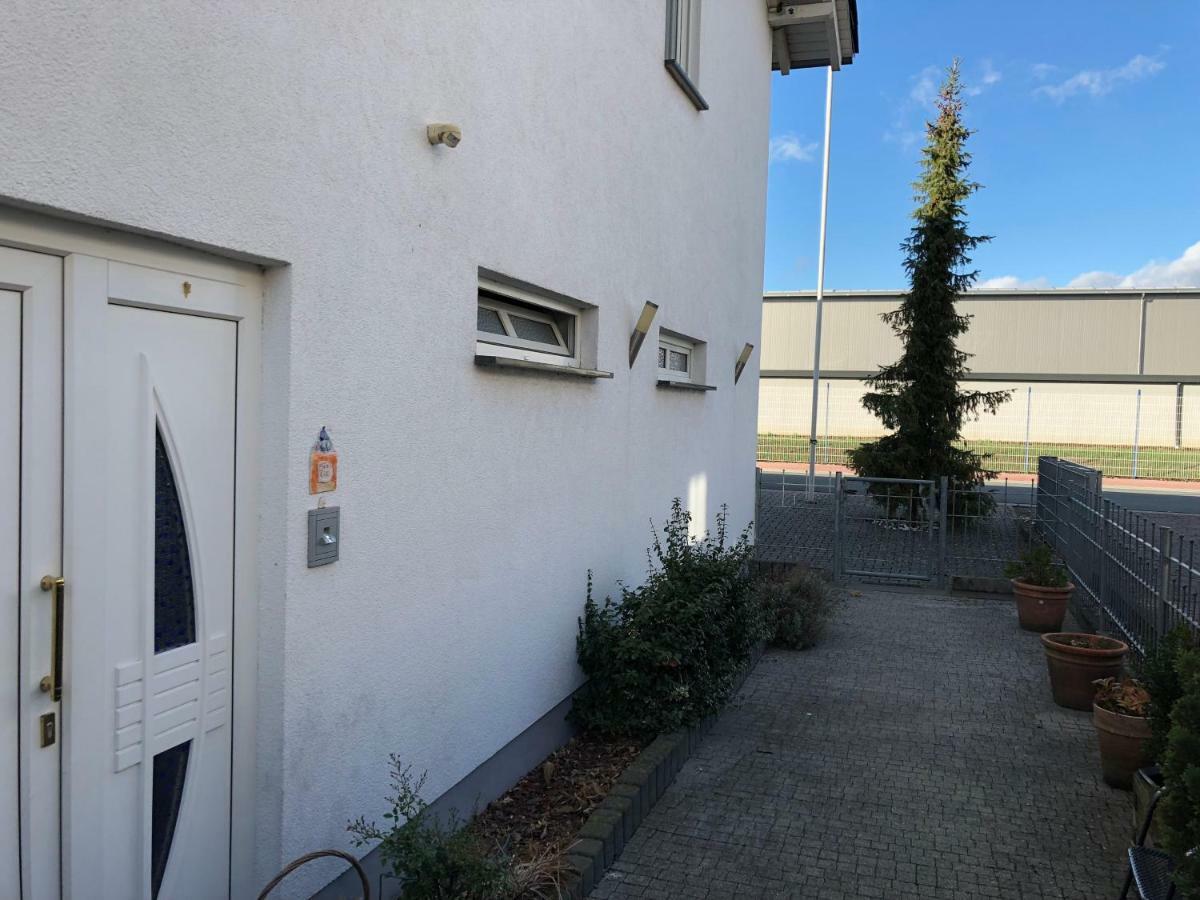Pension Am Roemerhof Munzenberg Bagian luar foto